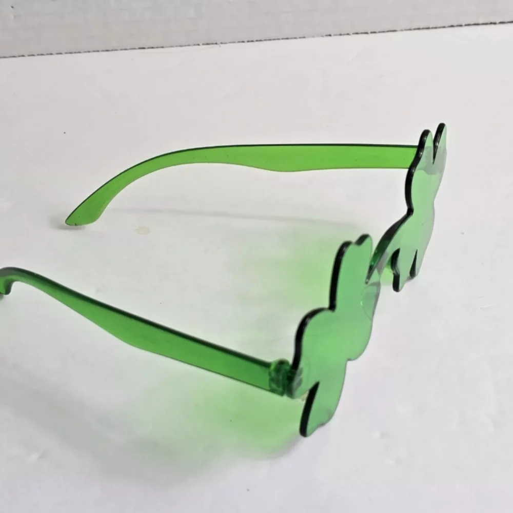 St. Patrick's Day Green Shamrock Party Glasses, 12